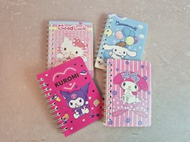 Pack 4 libretas KUROMI 